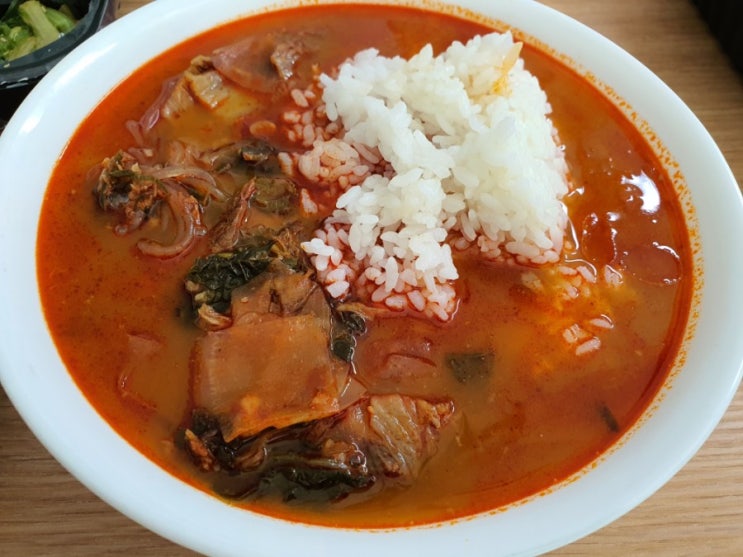  어머니의 손맛, 얼큰장터국밥!