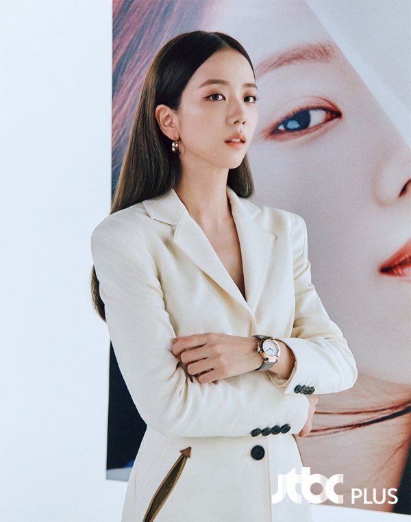 블랙핑크 지수 까르띠에 블랙핑크 지수 까르띠에