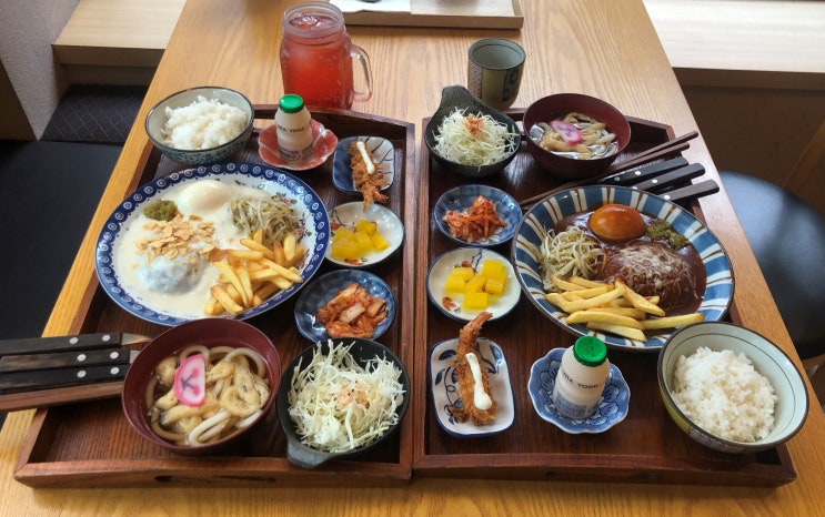  강남역 데이트코스 함박스테이크 따뜻한 주말이 있는 모모사라