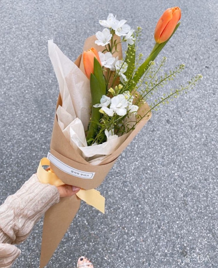  나에게 주는 행복한 보상- 꽃 선물 꿀팁 (한남동 꽃집-꽃자락부티크)