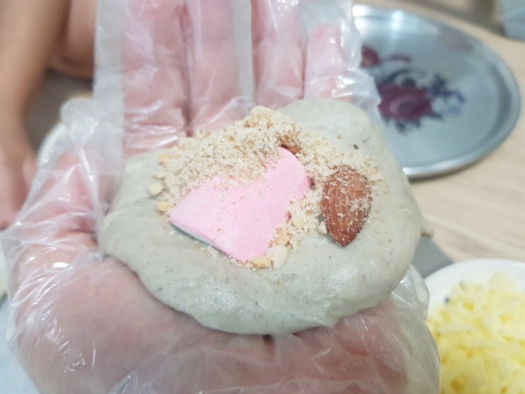  즐거운 주말 :) 아이와 함께 호떡믹스 만들기