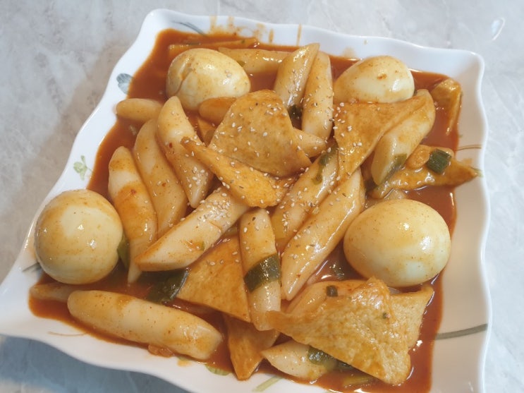  치킨스톡 사용법  떡볶이를 더욱 맛있게 만들어줍니다