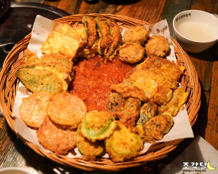  갓 부친 전과 막걸리가 맛있는 방이동 전집 :: 탁