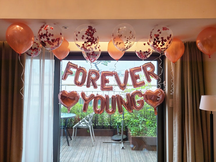  [논현] 그녀들과 함께한 첫 호캉스 (feat. FOREVER YOUNG, 호텔 포레힐)