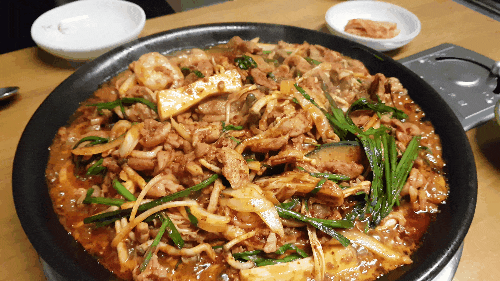 양산 북정맛집 누리마실 부들부들 매콤 오리주물럭 VJ특공대 양산 맛집. 양산 북정맛집 누리마실 부들부들 매콤 오리주물럭 VJ특공대 양산 맛집.