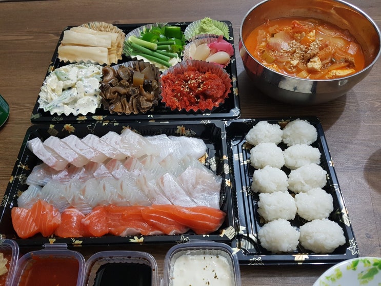  증평 맛집 - 두툼, 곱돌회 中(포장)
