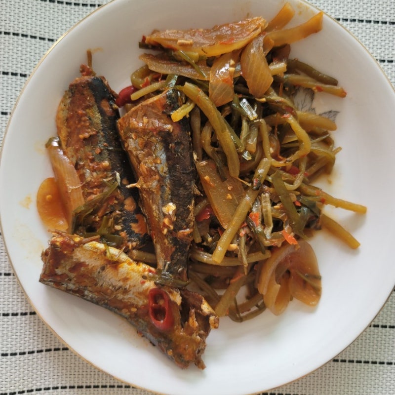 고구마순김치로 꽁치김치조림 만들기