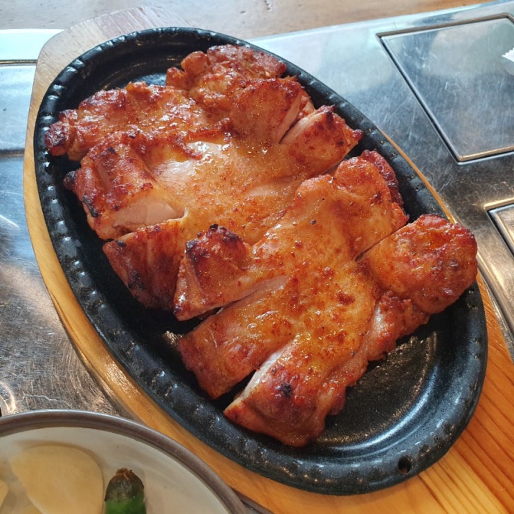  숯불 닭갈비를 먹으러 고고고!! 민 박사 봉평막국수 숯불 닭갈비