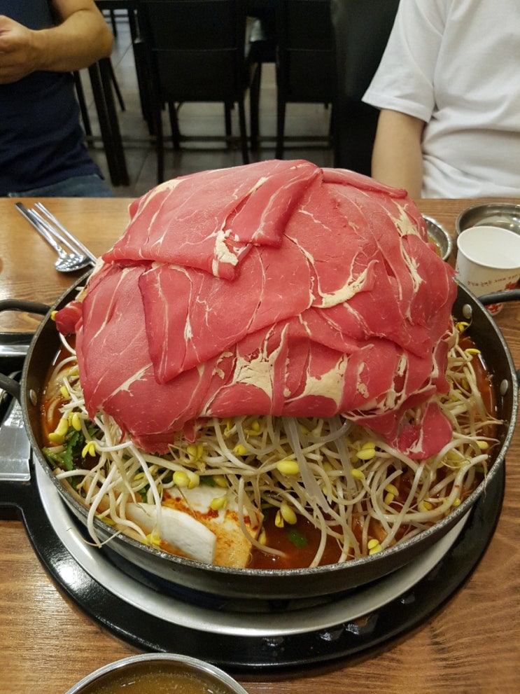 가디 맛집 | 산더미 물갈비로 유명한 '가산물갈비 & 백년불고기'