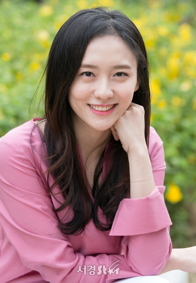 탤런트 박지현 나이 조항리 아나운서 키 학력 고향 남자 여자 친구 결혼 남편 부인 아내 열애설 연애 결별 배우 가족관계 데뷔 소속사 인스타 드라마 영화 광고 예능 출연작
