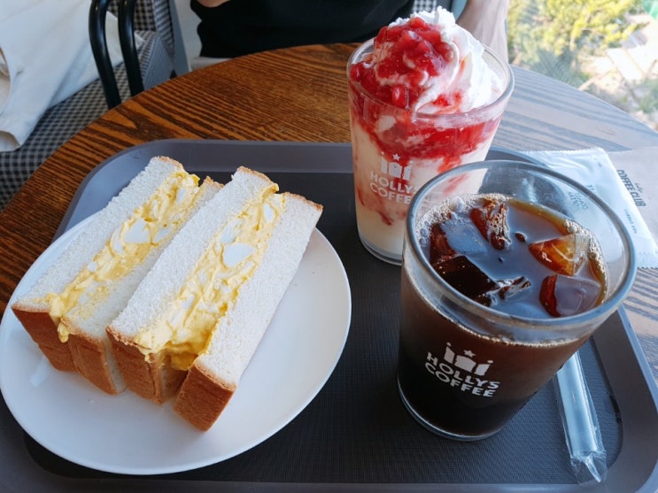  부산 24시 카페, 송정 할리스에서 에그마요 뿌시기!