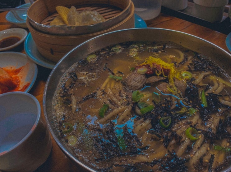  군산 볼거리 군산항 철길마을 커플 데이트 여행 칼국수 맛집 장미칼국수