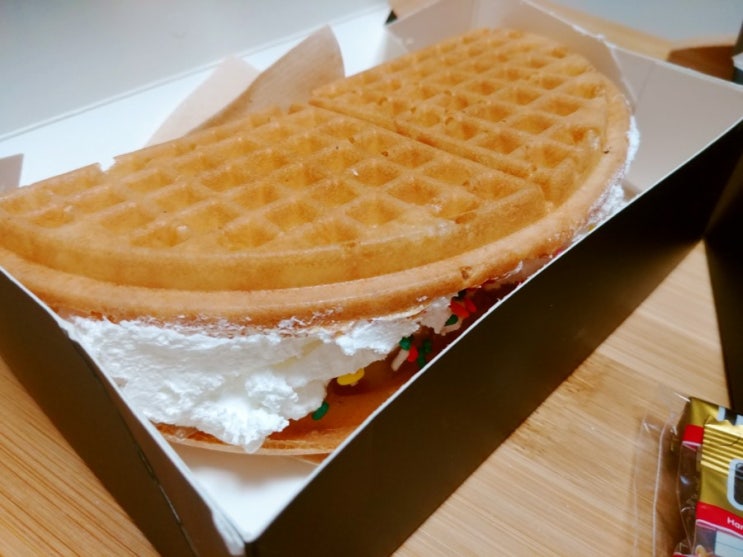 운정 카페 라오나 커피, 와플, 카야토스트 배달 냠냠 운정 카페 라오나 커피, 와플, 카야토스트 배달 냠냠
