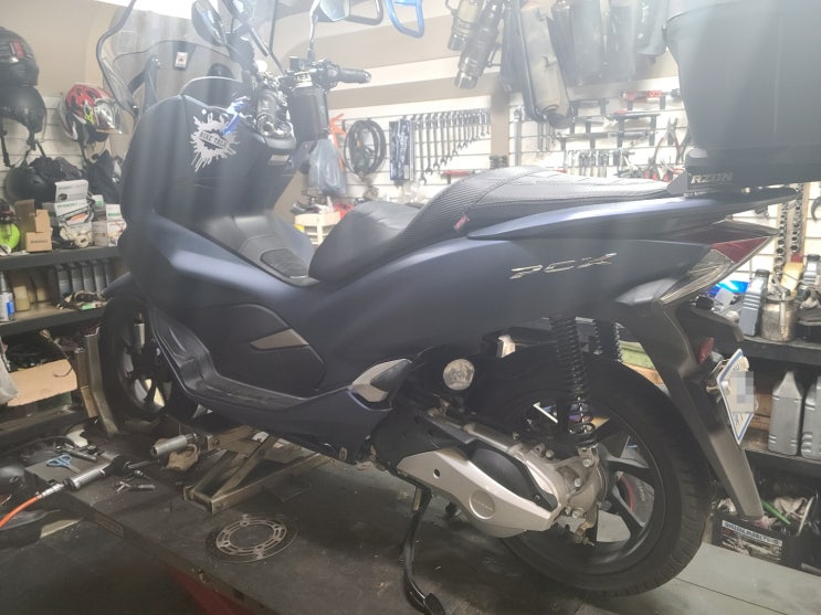  혼다 PCX125 디스크 판넬 교체