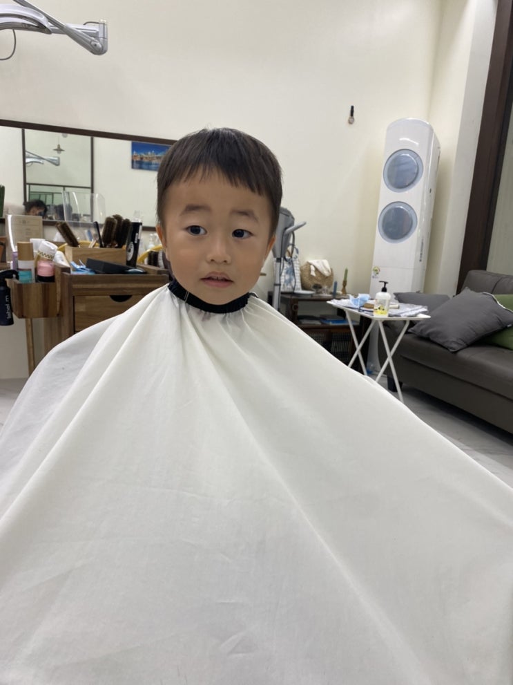  우리 아들의 혼자 이발.