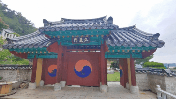  왜관 가볼만한 곳, 국조전, 자고산 한·미 우정의 공원