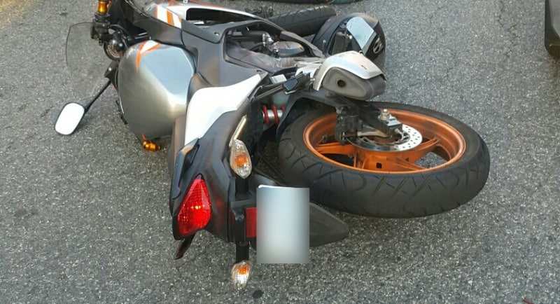 혼다 cbr125r - 죽을뻔했던 치명적인 단점 및 2년시승기