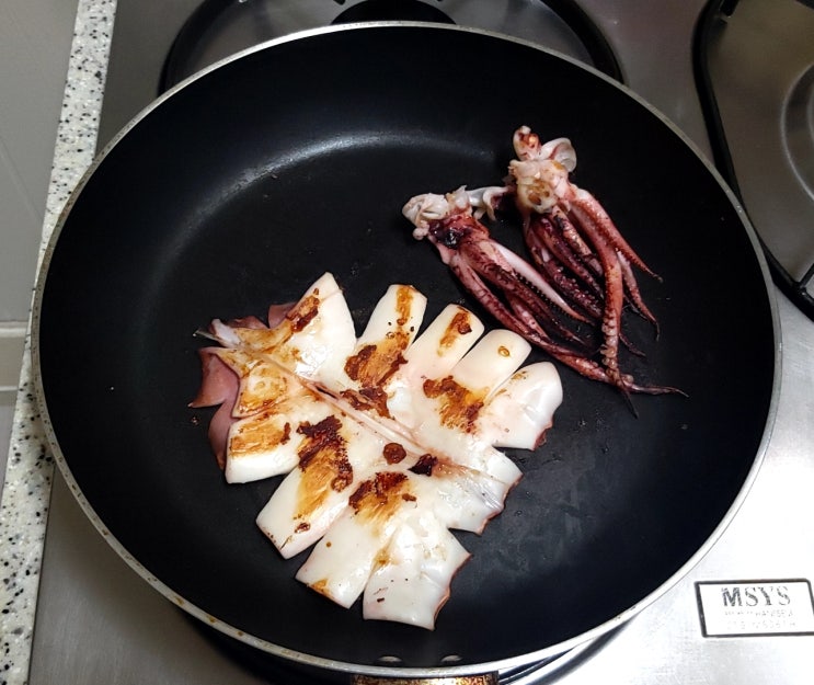 저렴한 명절선물세트 푸푸네수제간식 반건조오징어 프라이팬 굽기