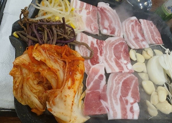  청라동맛집 중 인천옛날삼겹살을 찾는다면 다희옛날삼겹살로!