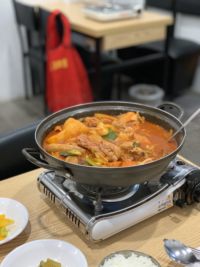  [신사] 닭볶음탕 원조 맛집 가로수길 목포집