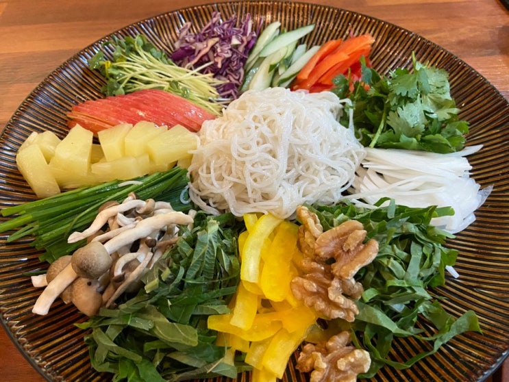  인정. 신도림역 테크노마트 맛집 술집 쌀국수 낀알로이알로이