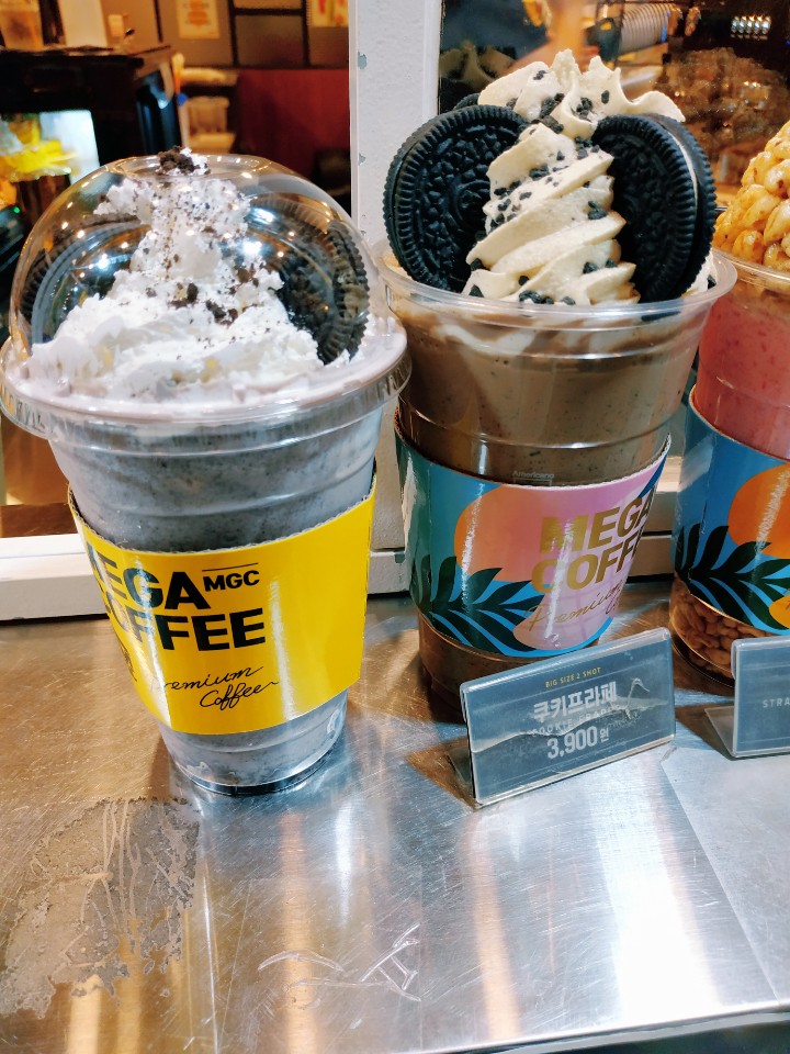  메가커피 디카페인 쿠키 프라페