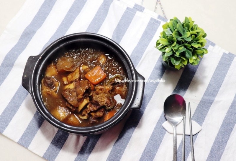 김나운더키친 소갈비찜명작 간편한 소갈비찜이네요.