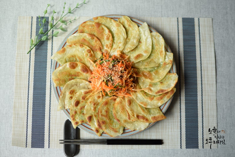 납작만두로 비빔 야채 싸먹는 비빔만두 만들기 : 네이버 블로그 납작만두로 비빔 야채 싸먹는 비빔만두 만들기 : 네이버 블로그