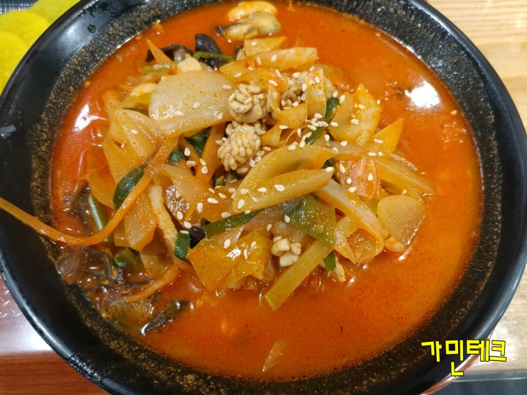  [짬뽕탐방] 금룡각 짬뽕. 진짜정말 특이한 짬뽕을 좋아하시는분만 추천...