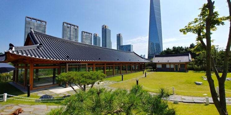 인천 송도 센트럴파크의 초가을 오후 인천 송도 센트럴파크의 초가을 오후