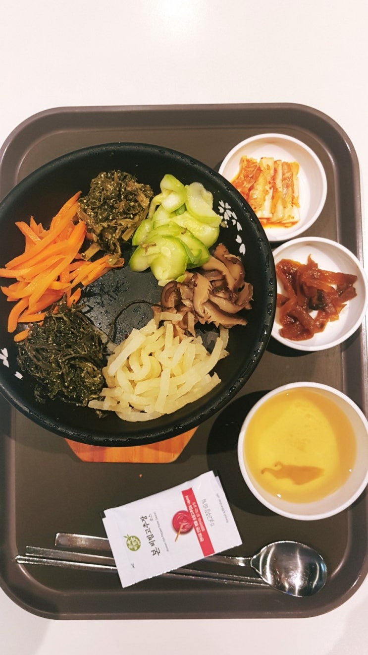  본죽 비빔밥 돌솥비빔밥 건강한 한 끼 식사