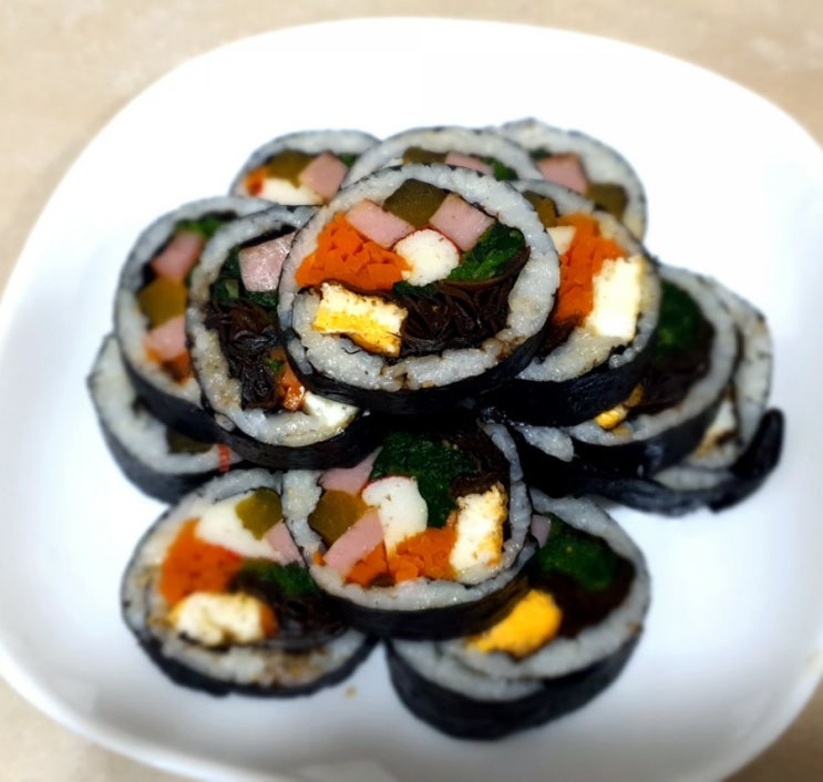  직접 만든 우엉조림으로 우엉 김밥 만들기 대왕 김밥 김밥 옆구리 터지지 않게 싸는 법