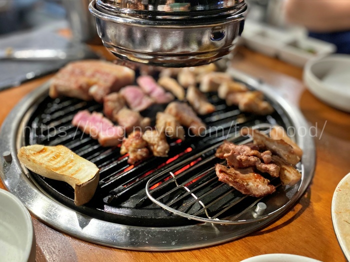 숙공: 흑석동에서 만난 프리미엄 숙성 고기/ 흑석동 맛집/ 흑석역 고깃집/ 흑석동 장인의 고기