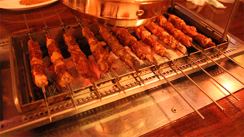 중국 분위기 물씬나는 현지 느낌 그대로의 신촌 양꼬치 맛집, 신촌양꼬치