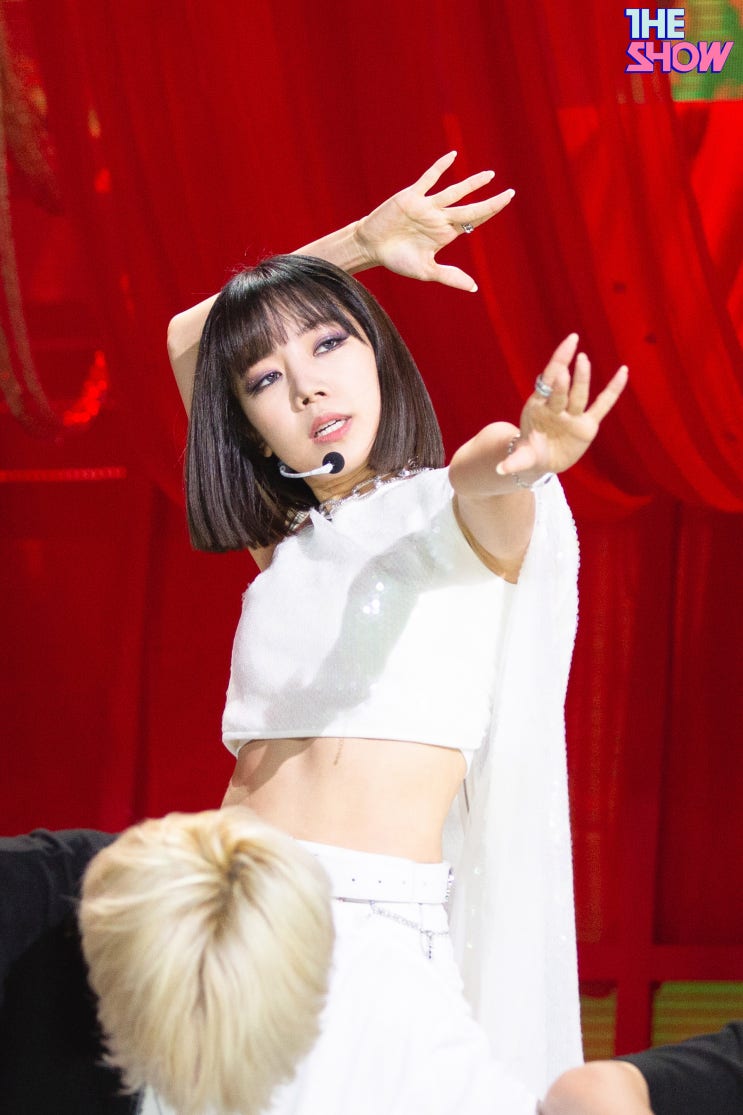 김남주(에이핑크) 거침없는 날갯짓을 보여주겠다는 포부로 9년 만에 파격 변신을 하며 첫 솔로활동에 신호탄을 쏘아올린 김남주(에이핑크) 거침없는 날갯짓을 보여주겠다는 포부로 9년 만에 파격 변신을 하며 첫 솔로활동에 신호탄을 쏘아올린