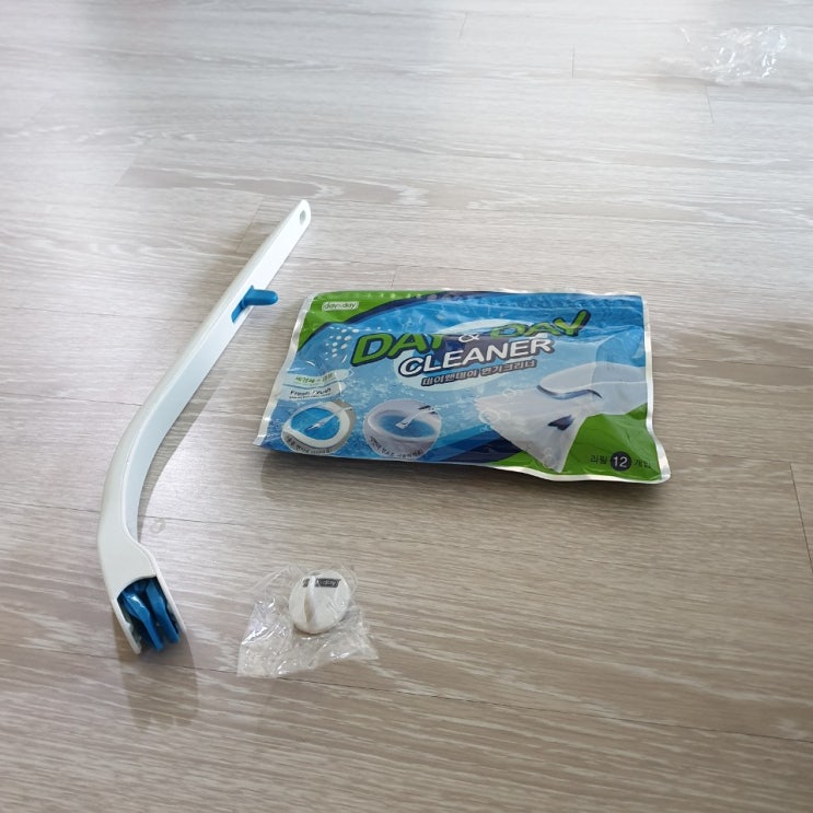  데이앤데이 변기크리너로 깨끗한 변기 관리!