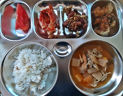  대구교대부초 급식 잘나오네요~