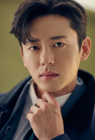 배우 이지훈, 소속사와 법적 갈등…전속계약 효력 정지 결정 배우 이지훈, 소속사와 법적 갈등…전속계약 효력 정지 결정