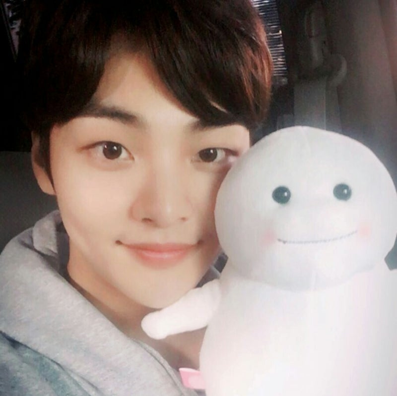 '브람스를 좋아하세요?'의 박준영역의 김민재 여진구와 너무 닮았네요