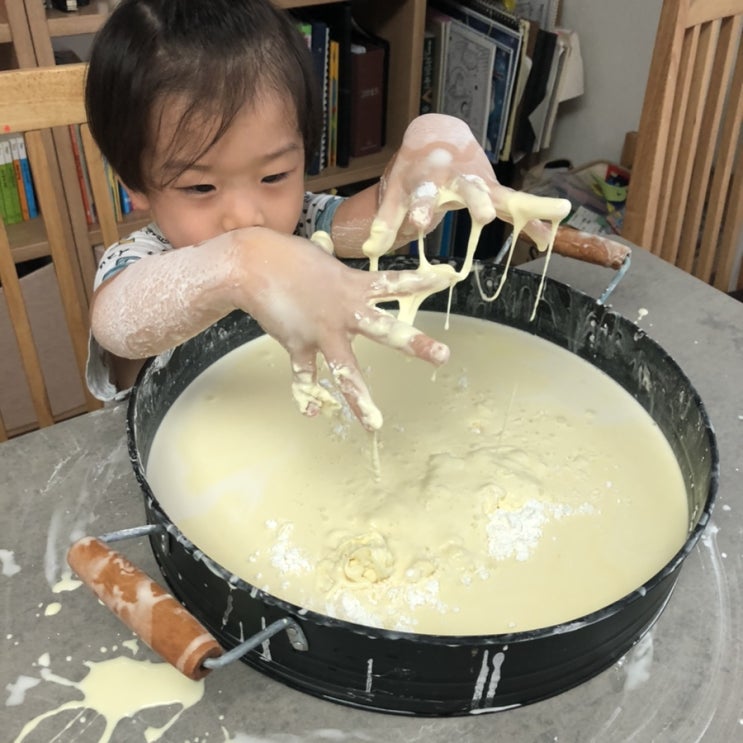  집콕놀이) 전분가루 놀이! 우블렉놀이, 전분클레이만들기