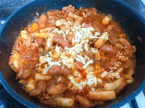 닭갈비도 먹고, 떡볶이도 먹고싶다면! 한 번에 다먹을 수 있는 마켓컬리 춘천국물닭갈비떡볶이