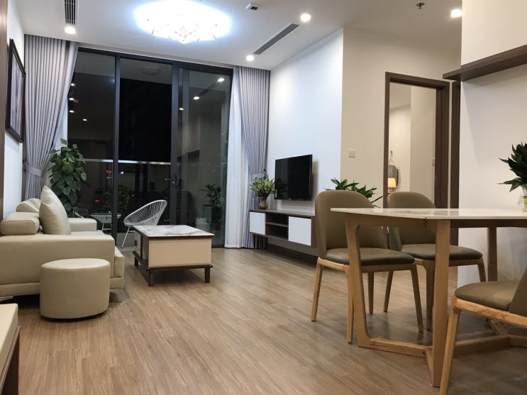  [ 하노이 아파트 임대] 스카이레이크 3룸-풀옵션- 이쁜 집- S1동 - 1100$ - 0968650193