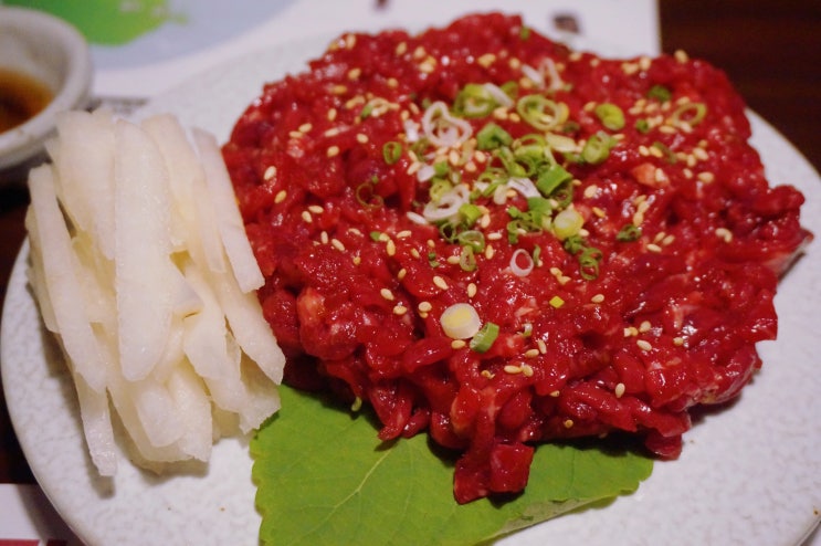  영통 홈플러스 맛집 육회한녀석들 영통직영점 육회한상 육회 육사시미