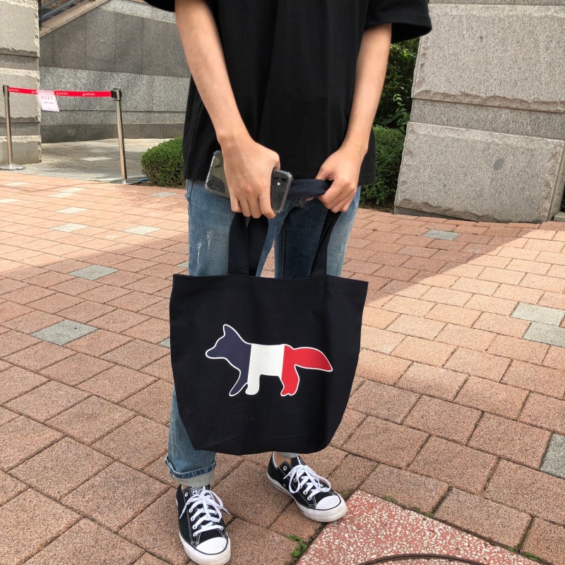 메종키츠네 에코백 내돈내산 후기, 심플해서 좋아요 : 네이버 블로그 메종키츠네 에코백 내돈내산 후기, 심플해서 좋아요 : 네이버 블로그