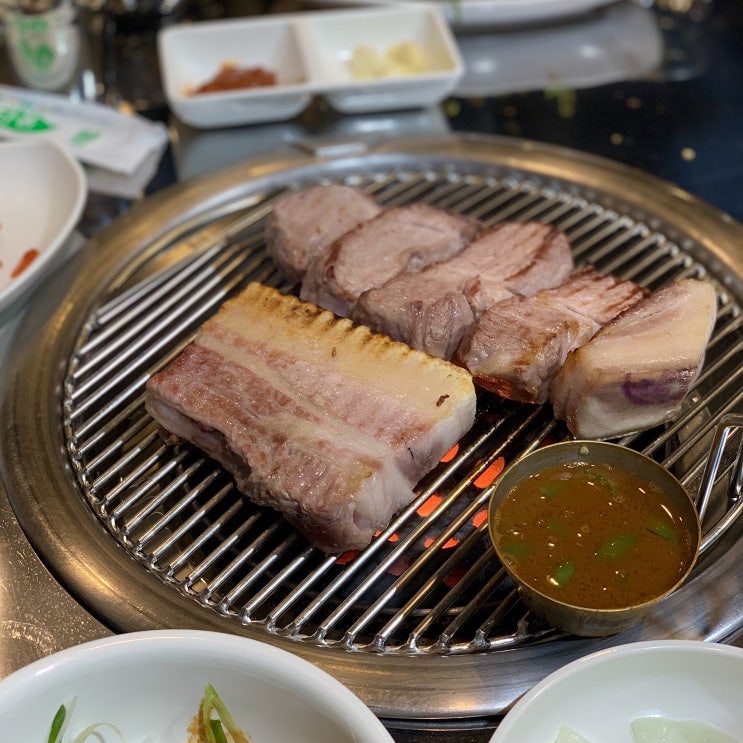 [송도] 육즙 팡팡 제주 흑돼지 맛집 '돈사돈'