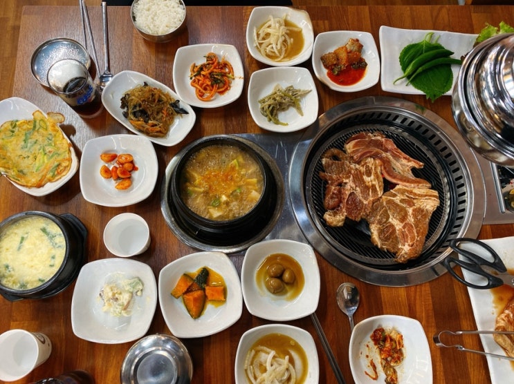 [상록맛집]안산 상록 송송 마늘먹은 돈갈비, 밑반찬 엄청많아, 송송돼지갈비 1인분에 300g