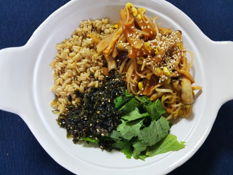 간단한 건강식: 콩나물버섯덮밥