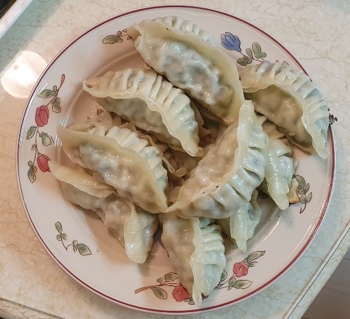  [ 내돈내산 만두]   하나만 먹어도 든든한 비비고 한섬만두