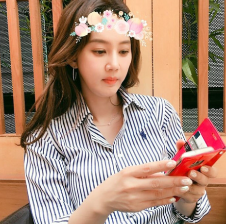  오현경나이 sns에서 의미심장 심경고백글 남겨.. "사랑, 참 힘든 감정…이번 생은 안 되겠다"