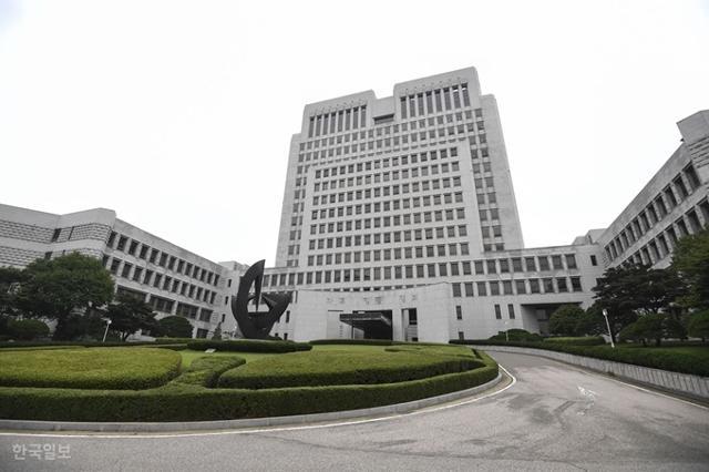 부인 탄 차 바다에 빠뜨린 '여수 금오도 사건'…대법 "단순 사고" 부인 탄 차 바다에 빠뜨린 '여수 금오도 사건'…대법 "단순 사고"